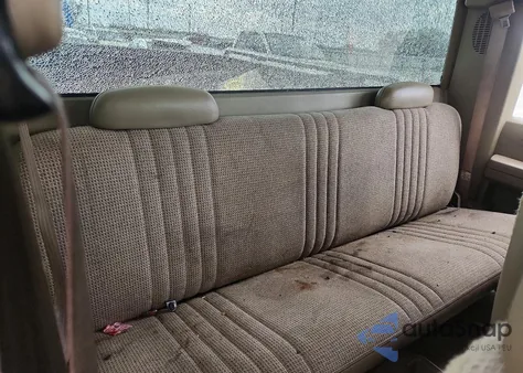 1996 Chevrolet Gmt-400 C1500 z USA, uszkodzony, nr VIN 2GCEC19W1T1177367